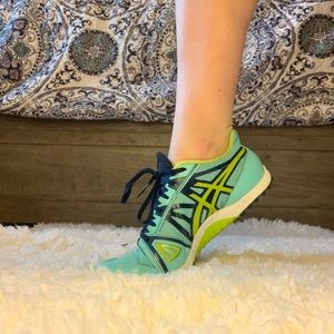 WORN ONCE Asics Spikes